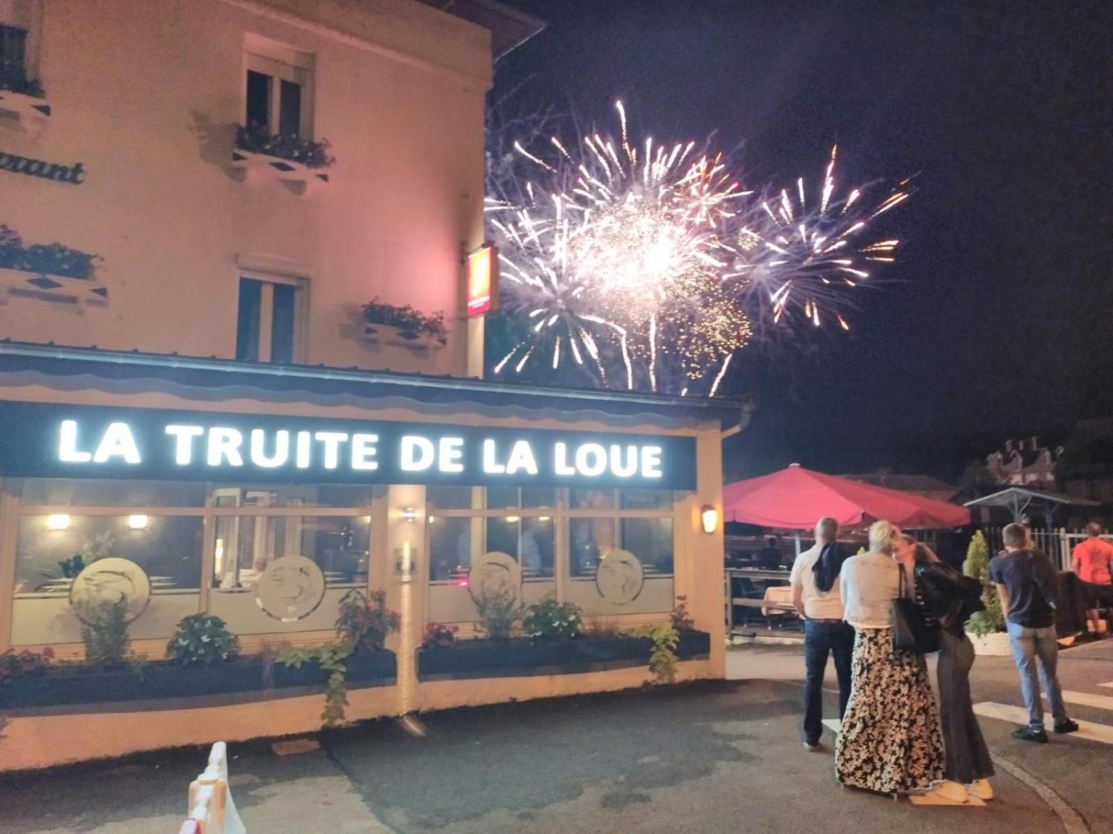 Hotel La Truite De La Loue Quingey Exterior foto